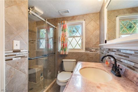 1977 Massillon Road Akron OH 44312