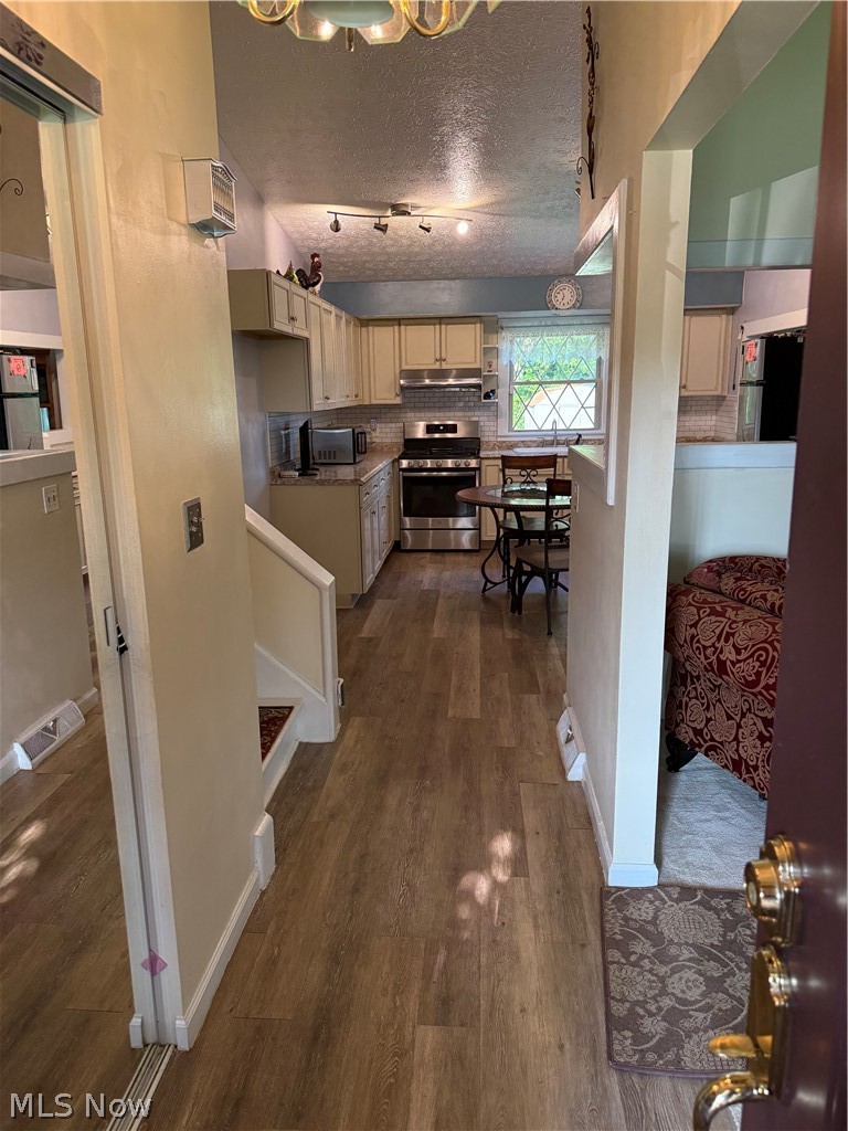1977 Massillon Road Akron OH 44312