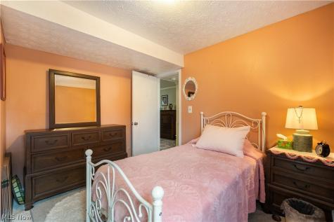 1977 Massillon Road Akron OH 44312