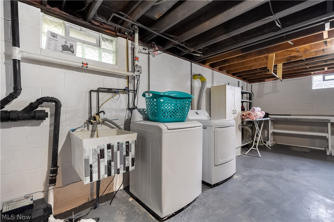 1977 Massillon Road Akron OH 44312