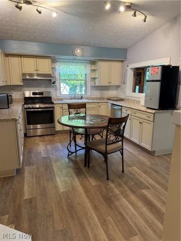 1977 Massillon Road Akron OH 44312
