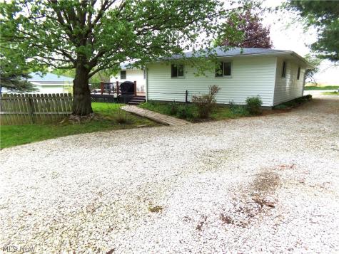3447 Manchester Avenue SW Massillon OH 44647