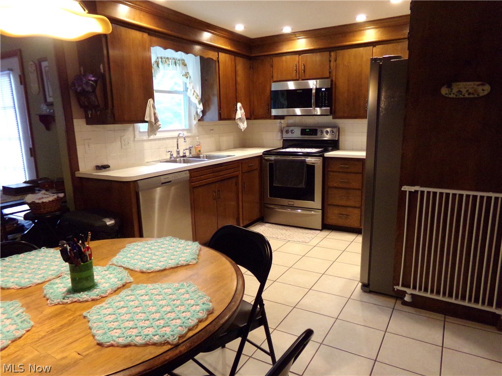 3447 Manchester Avenue SW Massillon OH 44647