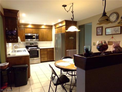 3447 Manchester Avenue SW Massillon OH 44647
