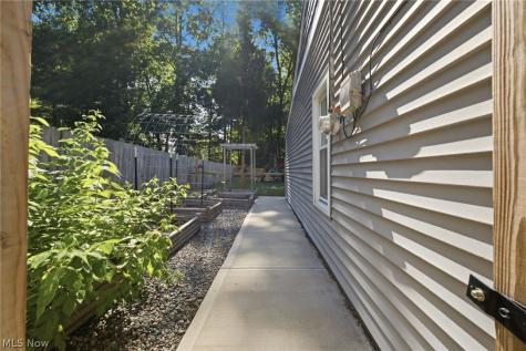 6024 Louis North Olmsted OH 44070
