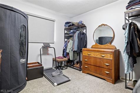 4352 Sky Lane Drive Cleveland OH 44109