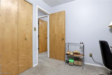 4352 Sky Lane Drive Cleveland OH 44109