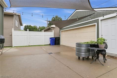4352 Sky Lane Drive Cleveland OH 44109