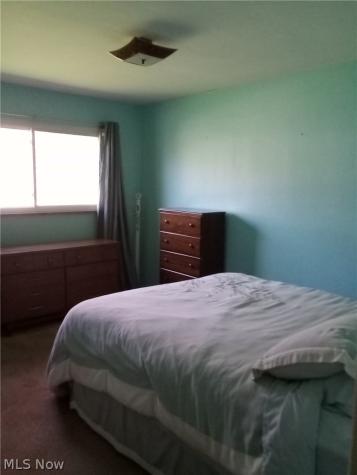 421 Harris Road Richmond Heights OH 44143