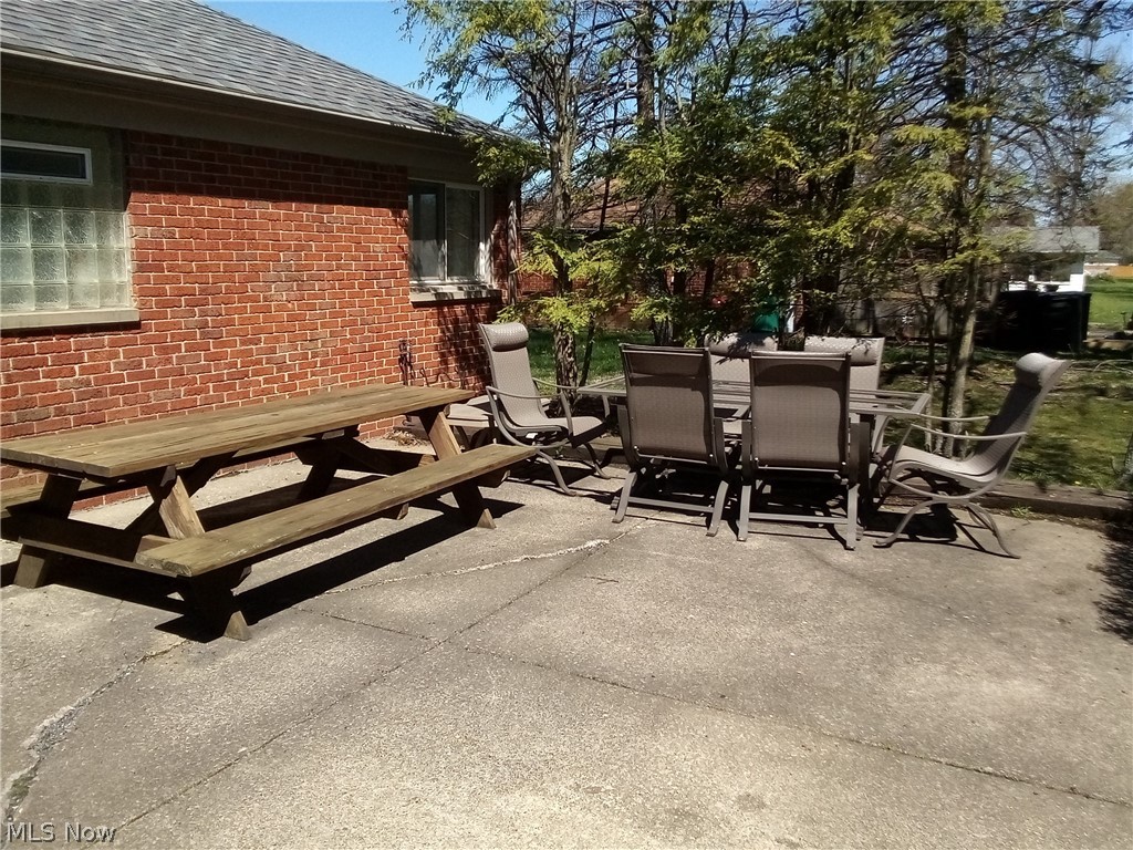 421 Harris Road Richmond Heights OH 44143