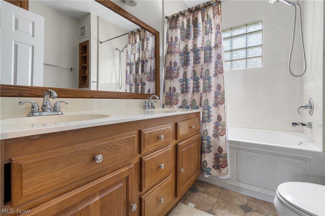 722 S Vine Street Orrville OH 44667