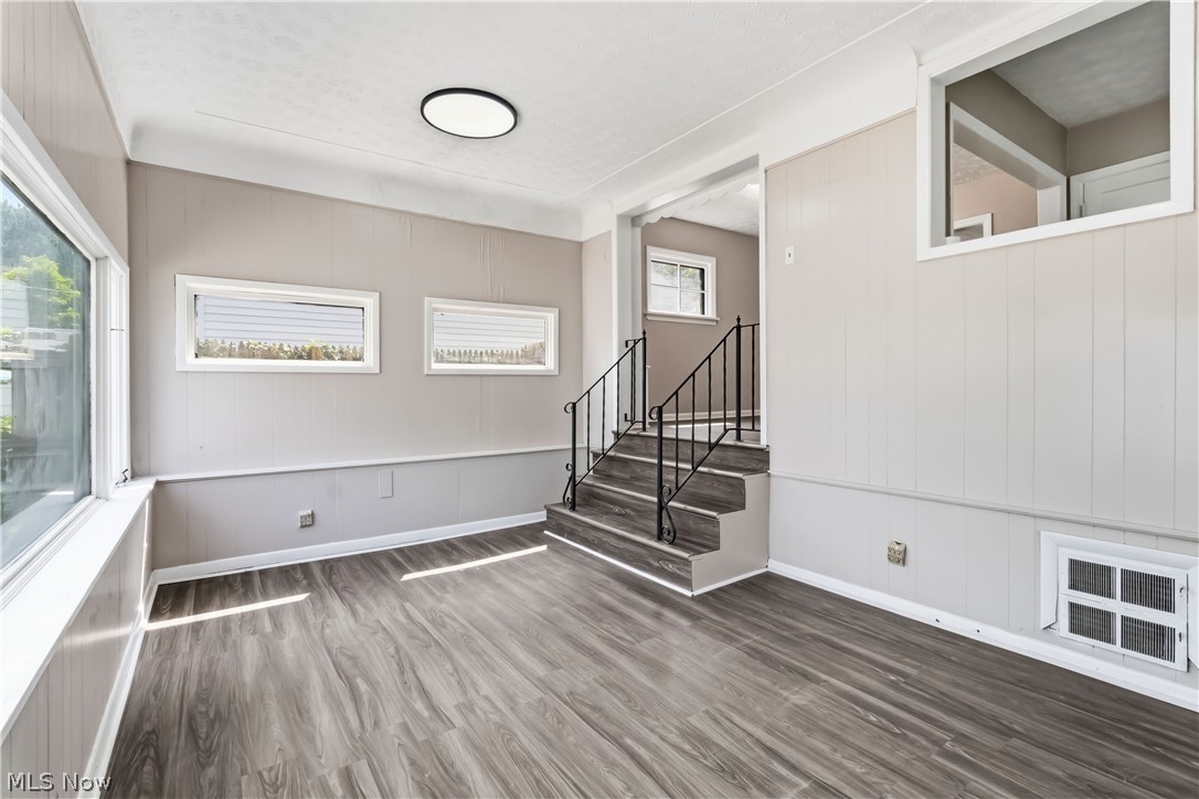 12904 Brookfield Avenue Cleveland OH 44135