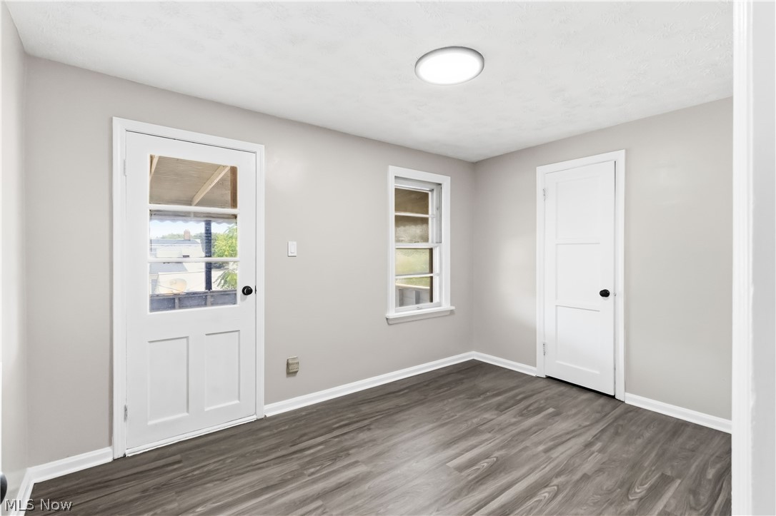 12904 Brookfield Avenue Cleveland OH 44135