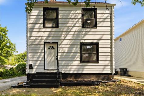 12904 Brookfield Avenue Cleveland OH 44135