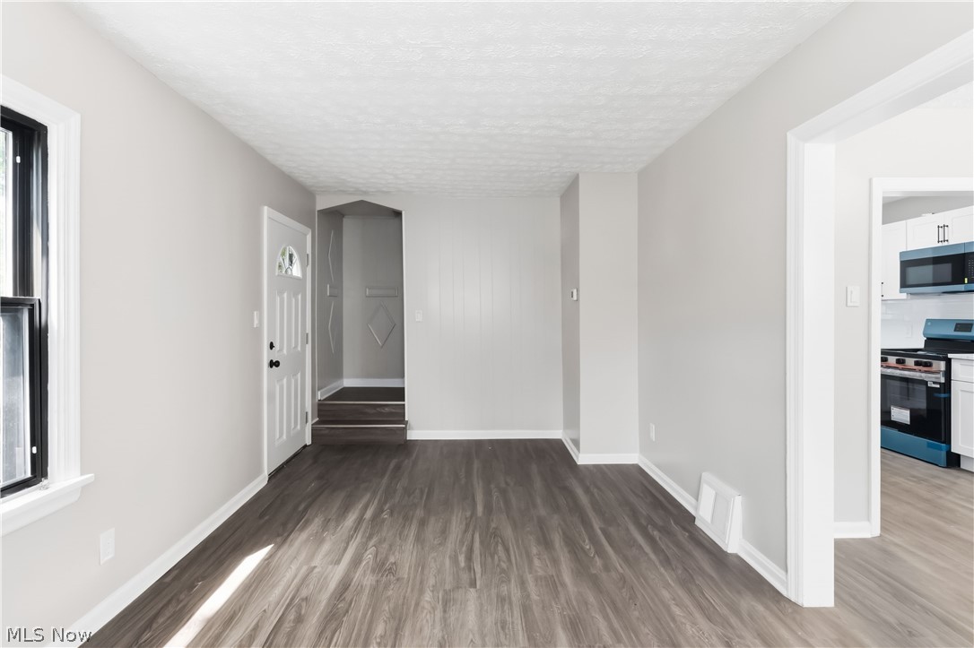 12904 Brookfield Avenue Cleveland OH 44135