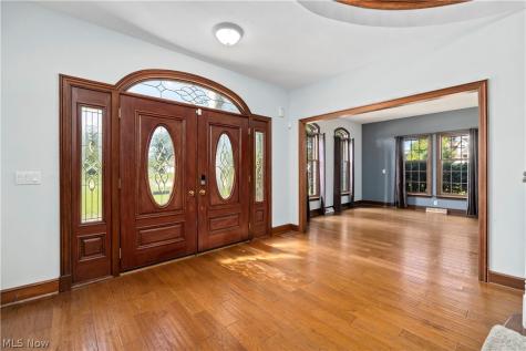 6232 Oak Point Lorain OH 44053