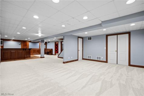 6232 Oak Point Lorain OH 44053