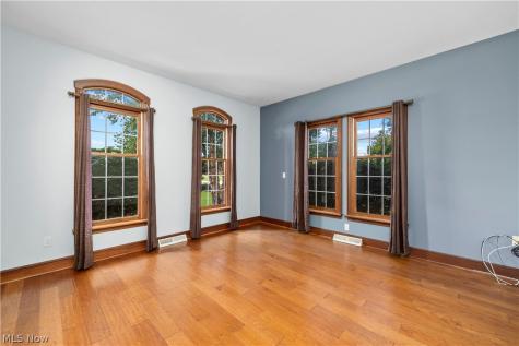 6232 Oak Point Lorain OH 44053