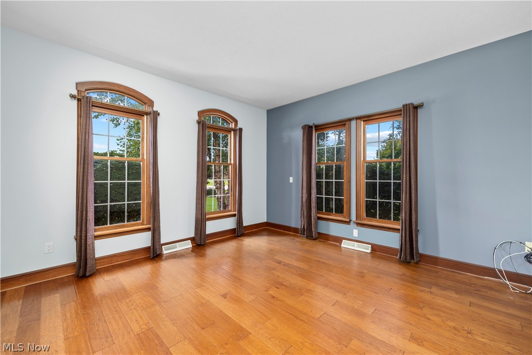 6232 Oak Point Lorain OH 44053