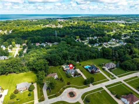 6232 Oak Point Lorain OH 44053