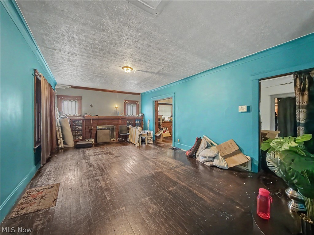 851 Tod Avenue NW Warren OH 44485