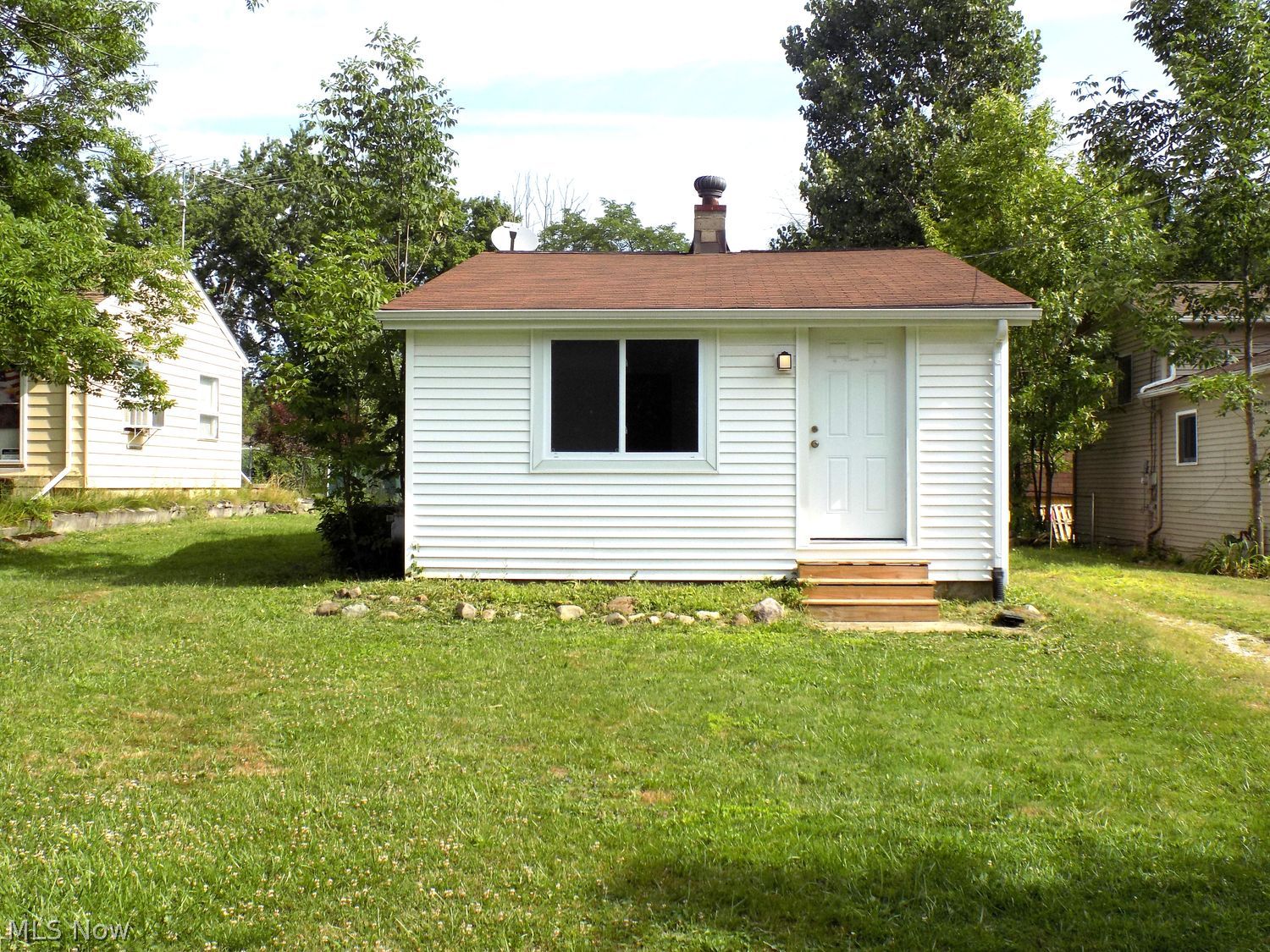 1094 Moneta Avenue Aurora OH 44202