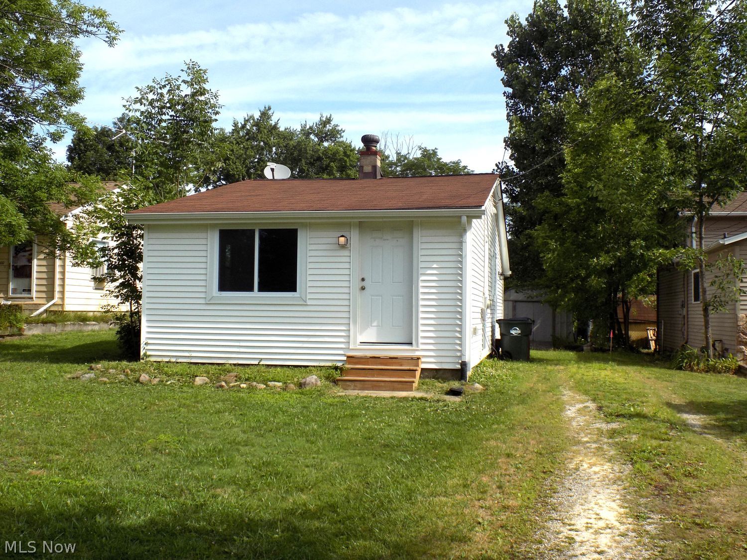 1094 Moneta Avenue Aurora OH 44202