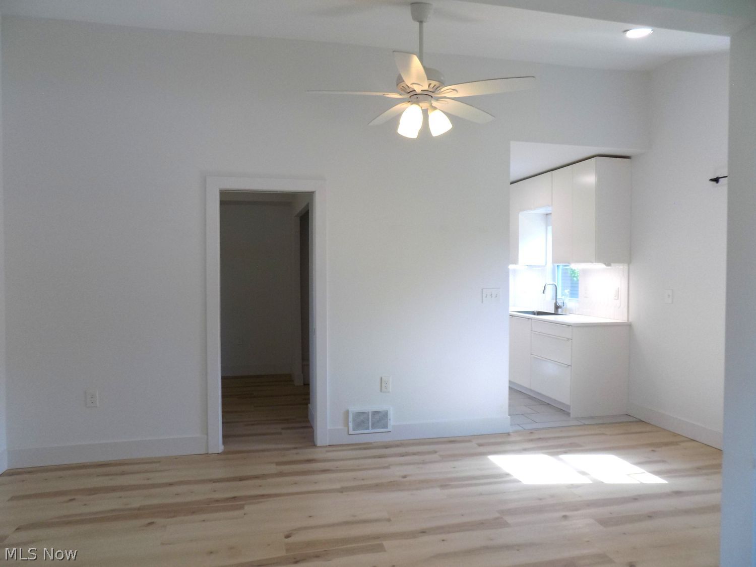 1094 Moneta Avenue Aurora OH 44202