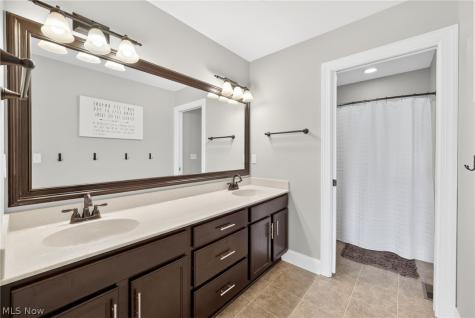 1215 Springbury Drive Uniontown OH 44685