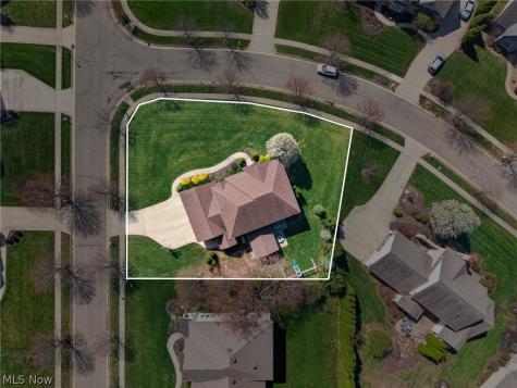 1215 Springbury Drive Uniontown OH 44685