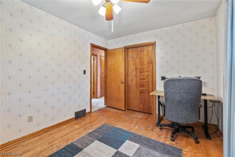 217 Clinton Avenue Akron OH 44301