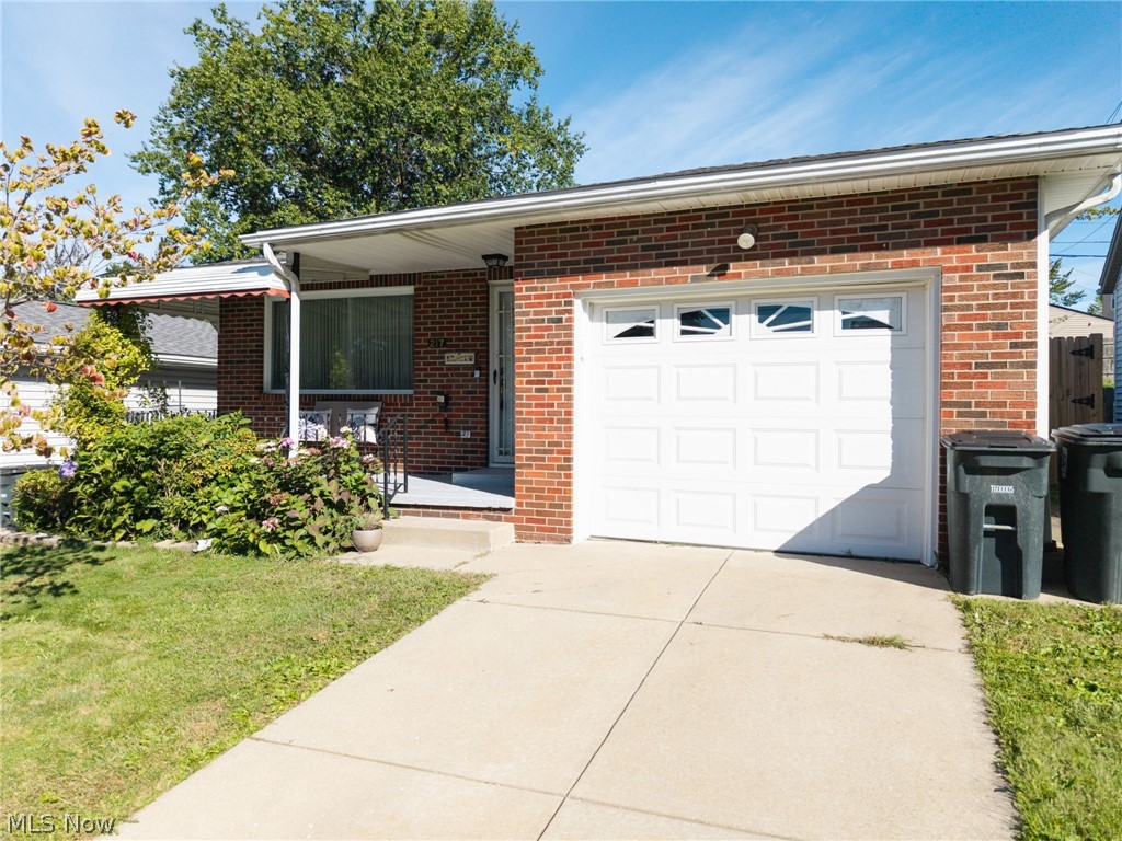 217 Clinton Avenue Akron OH 44301