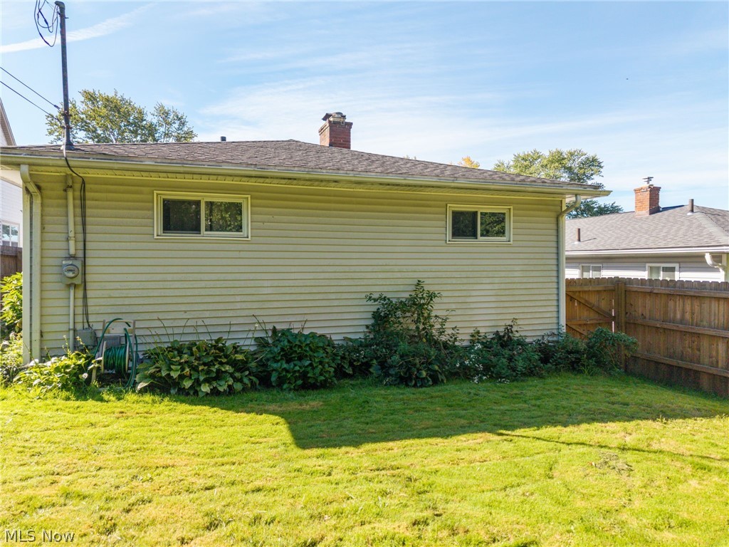 217 Clinton Avenue Akron OH 44301