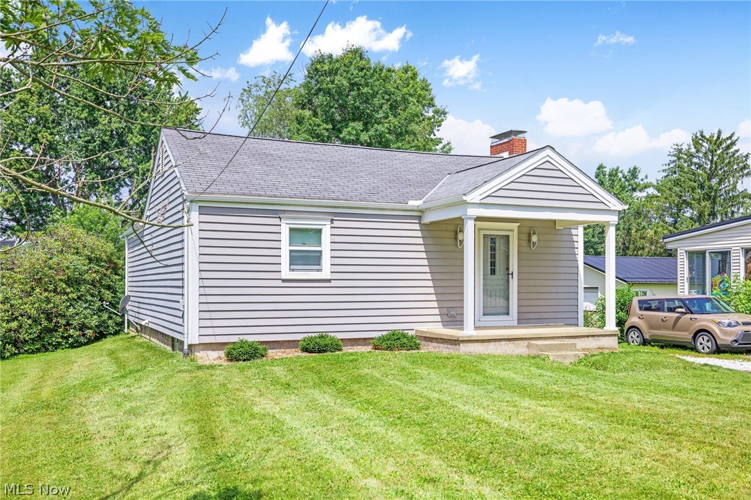 4089 Addison Avenue NE Louisville OH 44641