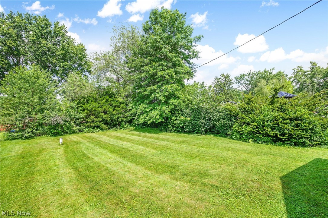 4089 Addison Avenue NE Louisville OH 44641