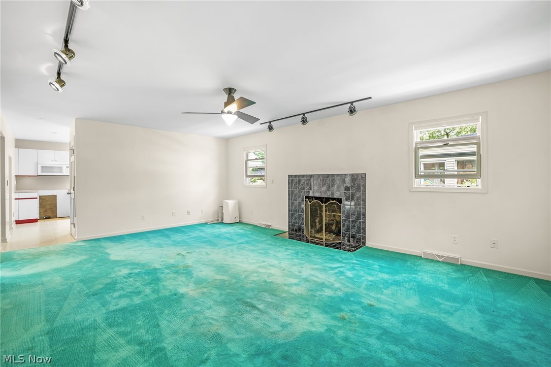 4089 Addison Avenue NE Louisville OH 44641