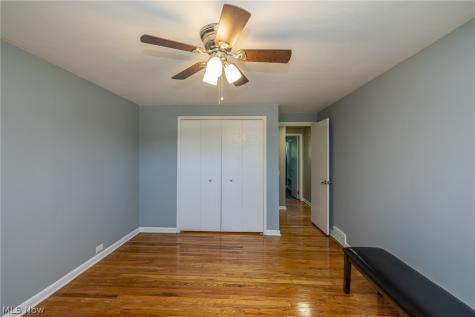 34600 W Sharondale Drive Solon OH 44139