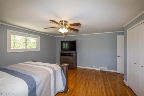 34600 W Sharondale Drive Solon OH 44139
