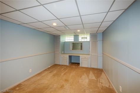 34600 W Sharondale Drive Solon OH 44139