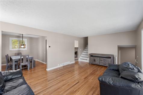 34600 W Sharondale Drive Solon OH 44139