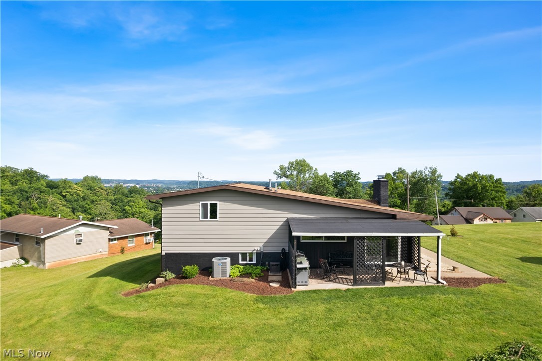 2506 Valley View Drive Belpre OH 45714