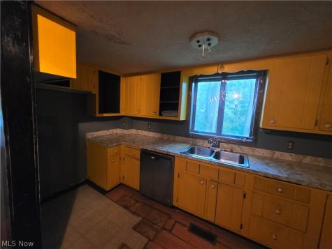 419 Barker Street Wellington OH 44090