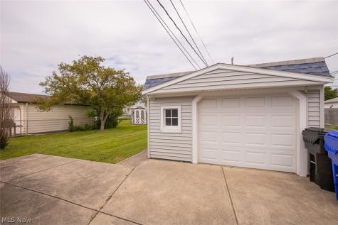 15500 Richard Drive Brook Park OH 44142