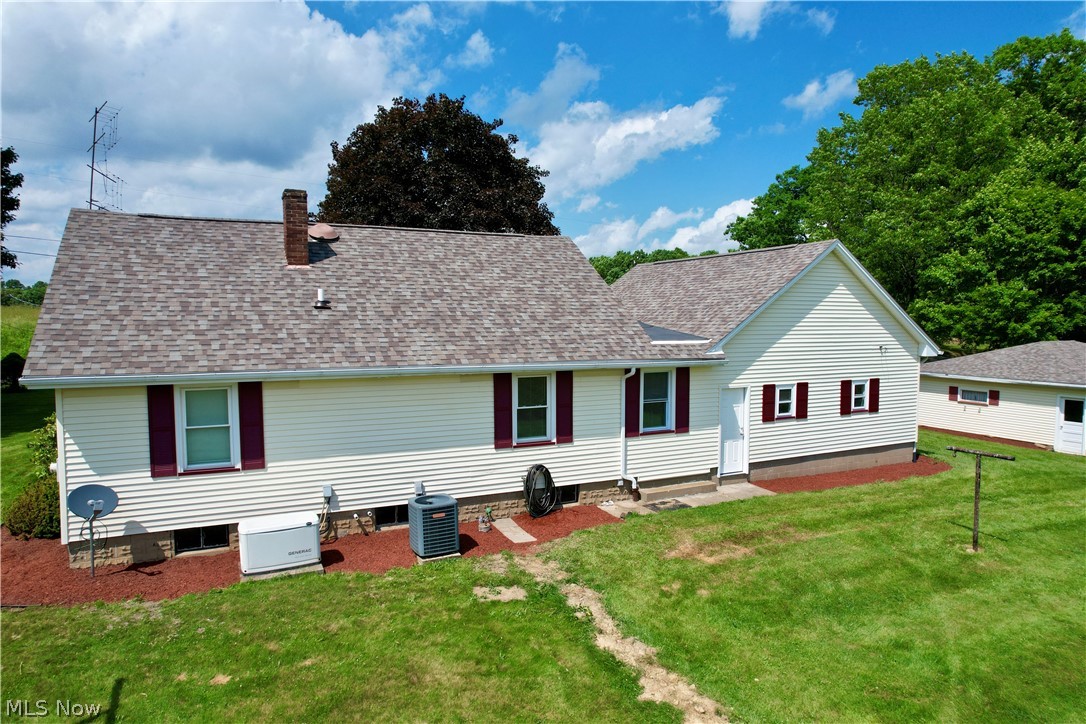 3278 Fresno Road NW Carrollton OH 44615