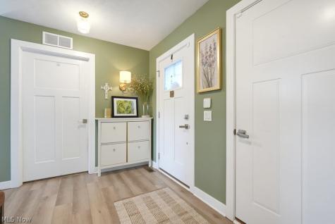 4396 Pioneer Circle SW Massillon OH 44646