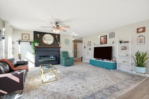 4396 Pioneer Circle SW Massillon OH 44646