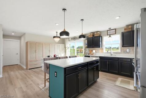 4396 Pioneer Circle SW Massillon OH 44646