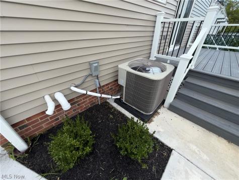 3976 E 190th Street Cleveland OH 44122