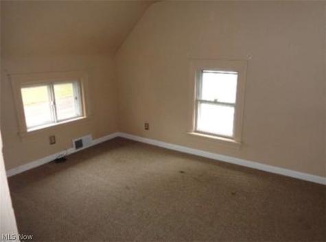 82 Henigan Avenue Barberton OH 44203