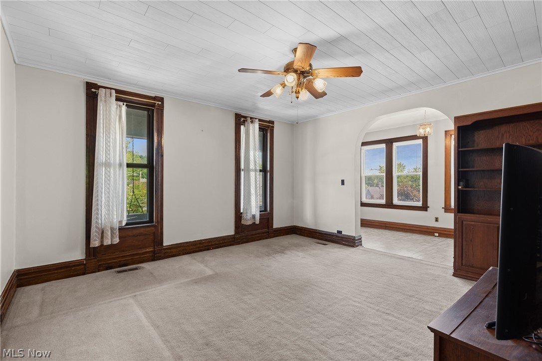 415 Whitely Street Bridgeport OH 43912
